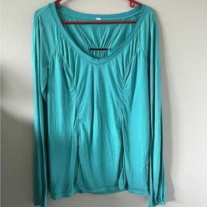 Lululemon Long Sleeve Shirt size 6